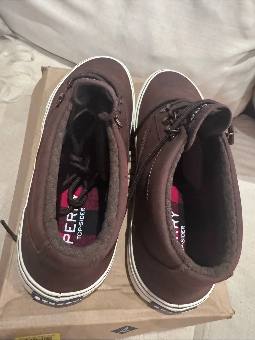 Sperry Men’s Brown High-Top waterproof Sneaker boot